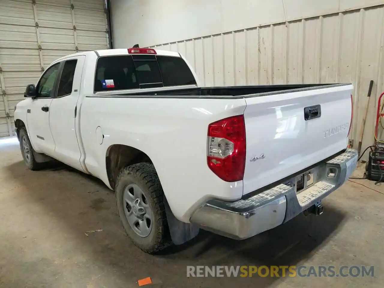 3 Photograph of a damaged car 5TFUY5F10MX979409 TOYOTA TUNDRA 2021