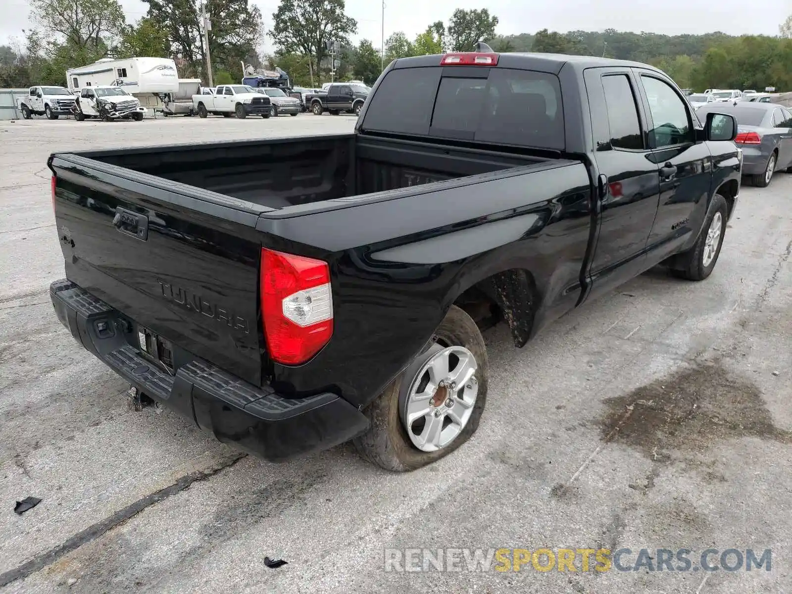 4 Photograph of a damaged car 5TFUY5F10MX985906 TOYOTA TUNDRA 2021