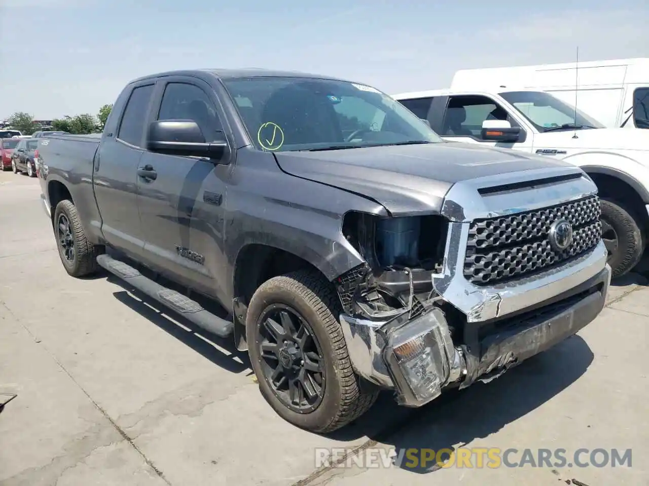 1 Photograph of a damaged car 5TFUY5F11MX959797 TOYOTA TUNDRA 2021