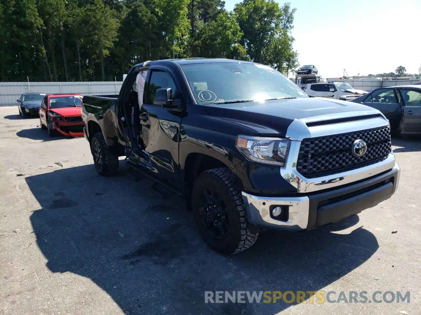 1 Photograph of a damaged car 5TFUY5F11MX993593 TOYOTA TUNDRA 2021