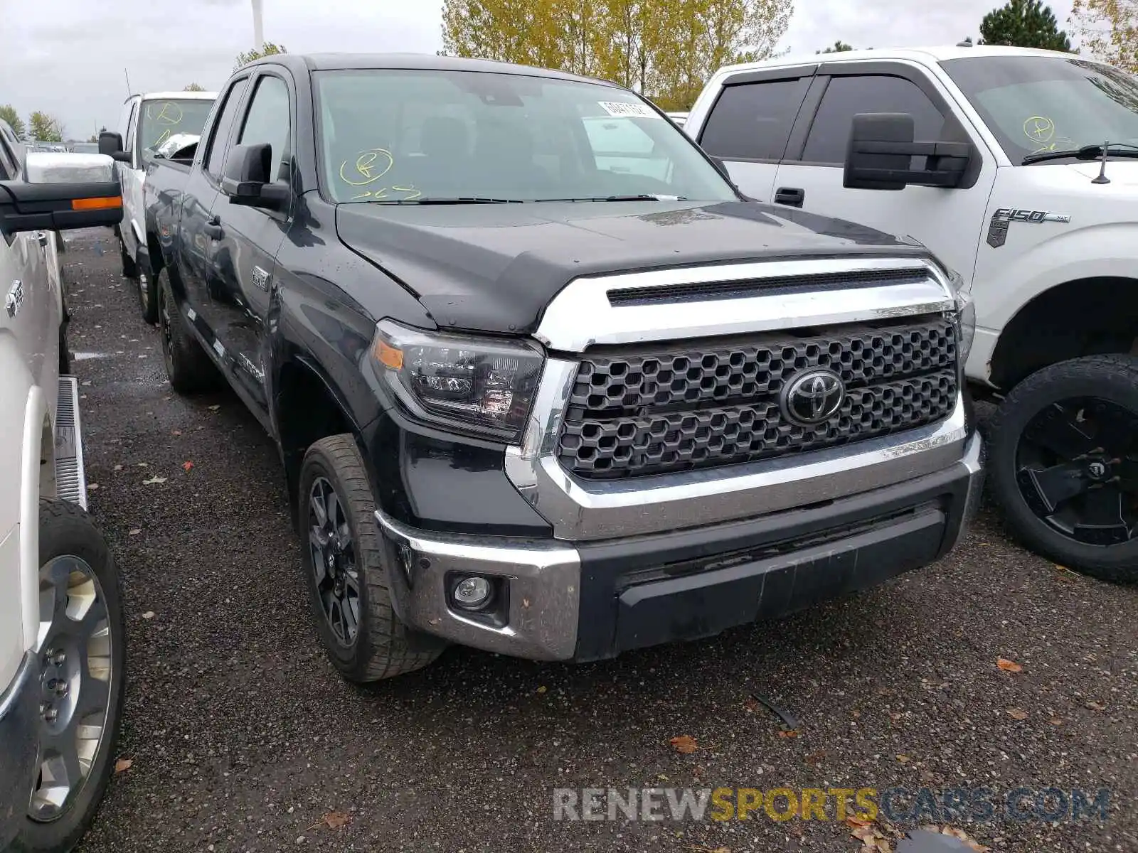 1 Photograph of a damaged car 5TFUY5F12MX007438 TOYOTA TUNDRA 2021