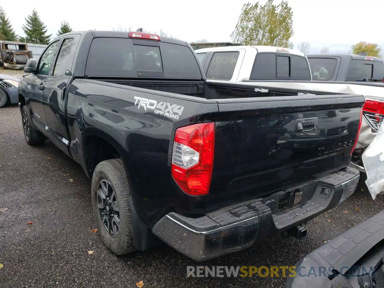 3 Photograph of a damaged car 5TFUY5F12MX007438 TOYOTA TUNDRA 2021