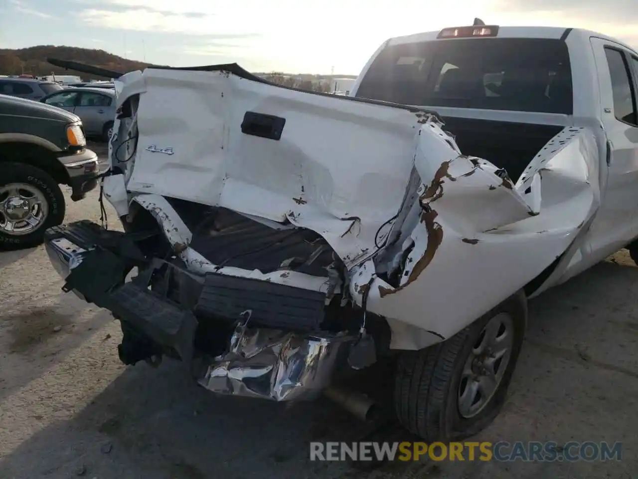 9 Photograph of a damaged car 5TFUY5F13MX019470 TOYOTA TUNDRA 2021