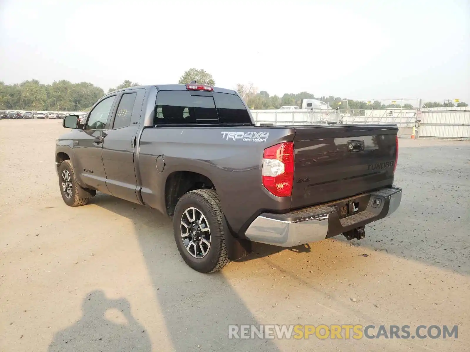 3 Photograph of a damaged car 5TFUY5F14MX002628 TOYOTA TUNDRA 2021