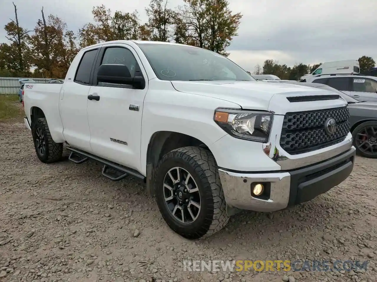 1 Photograph of a damaged car 5TFUY5F14MX043650 TOYOTA TUNDRA 2021