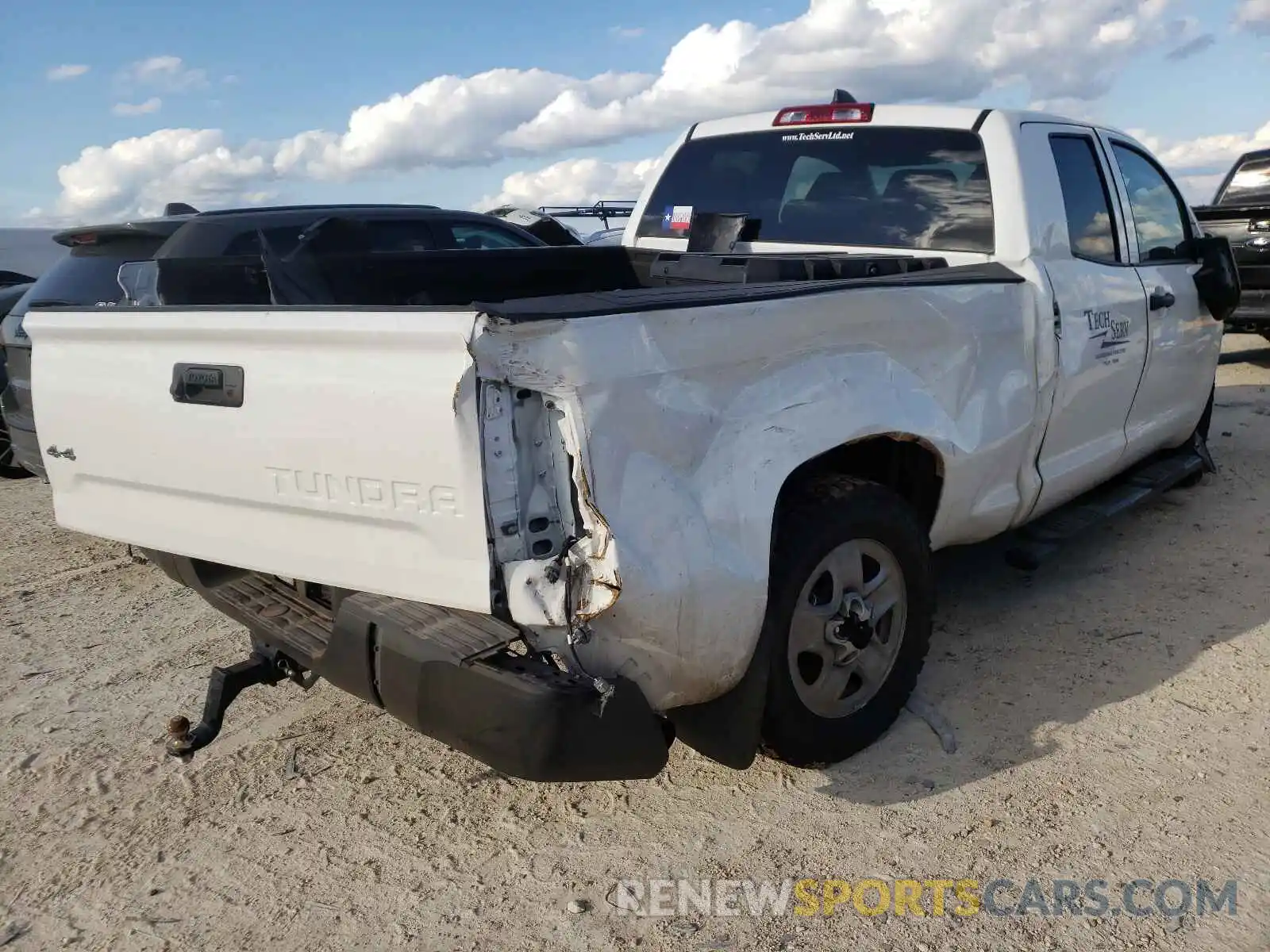 4 Photograph of a damaged car 5TFUY5F15MX021057 TOYOTA TUNDRA 2021