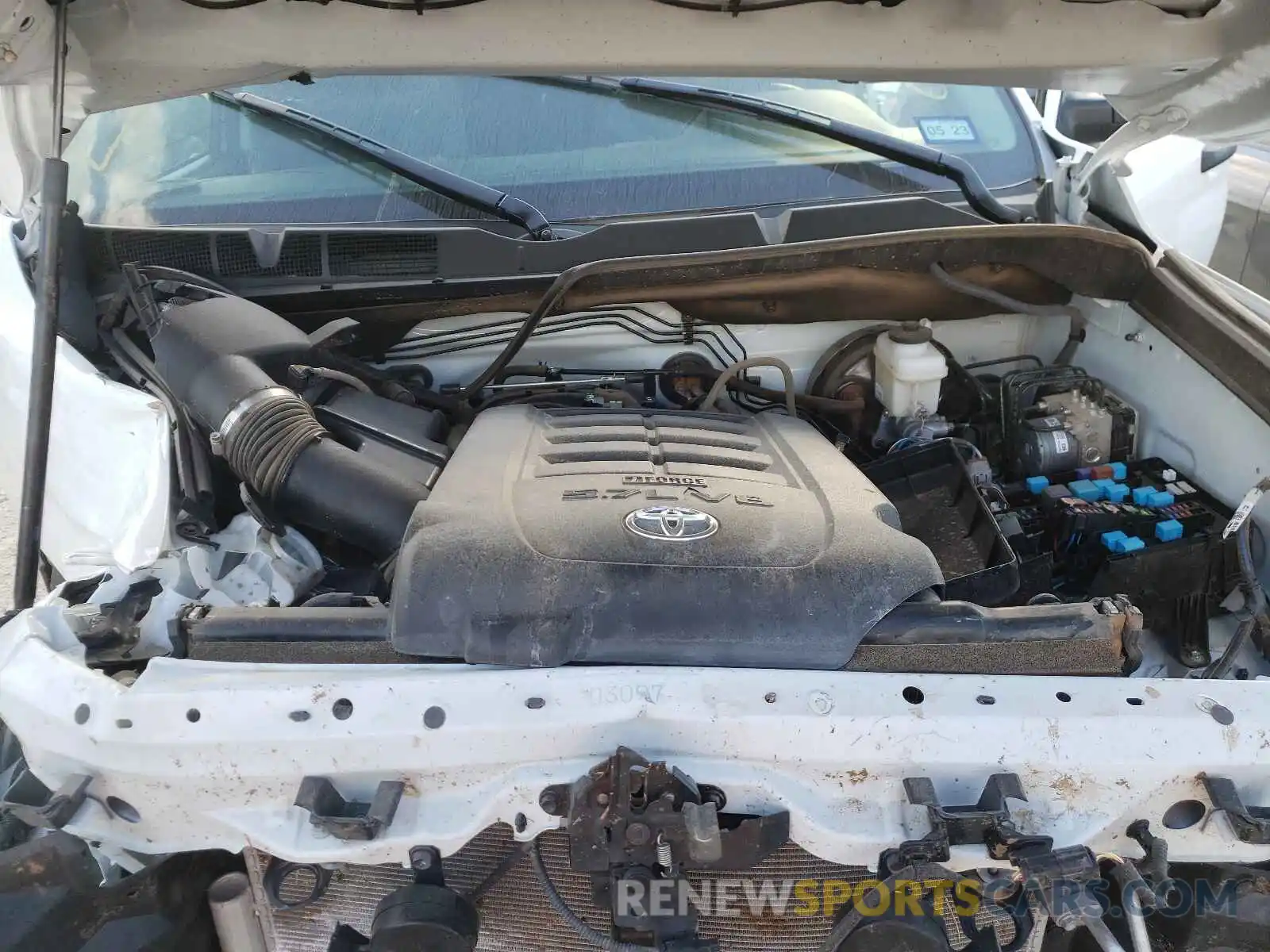 7 Photograph of a damaged car 5TFUY5F15MX021057 TOYOTA TUNDRA 2021