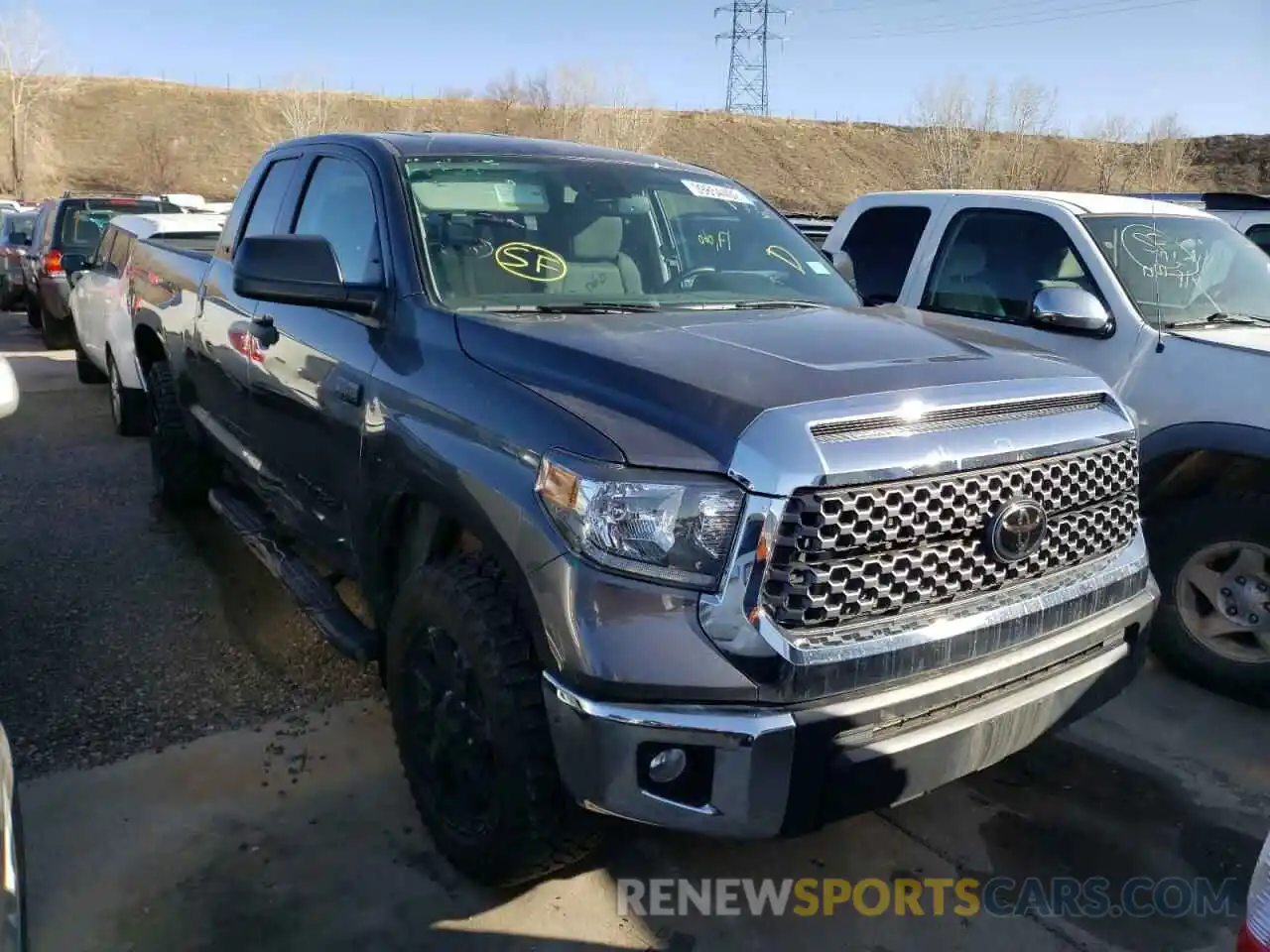 1 Photograph of a damaged car 5TFUY5F15MX961391 TOYOTA TUNDRA 2021