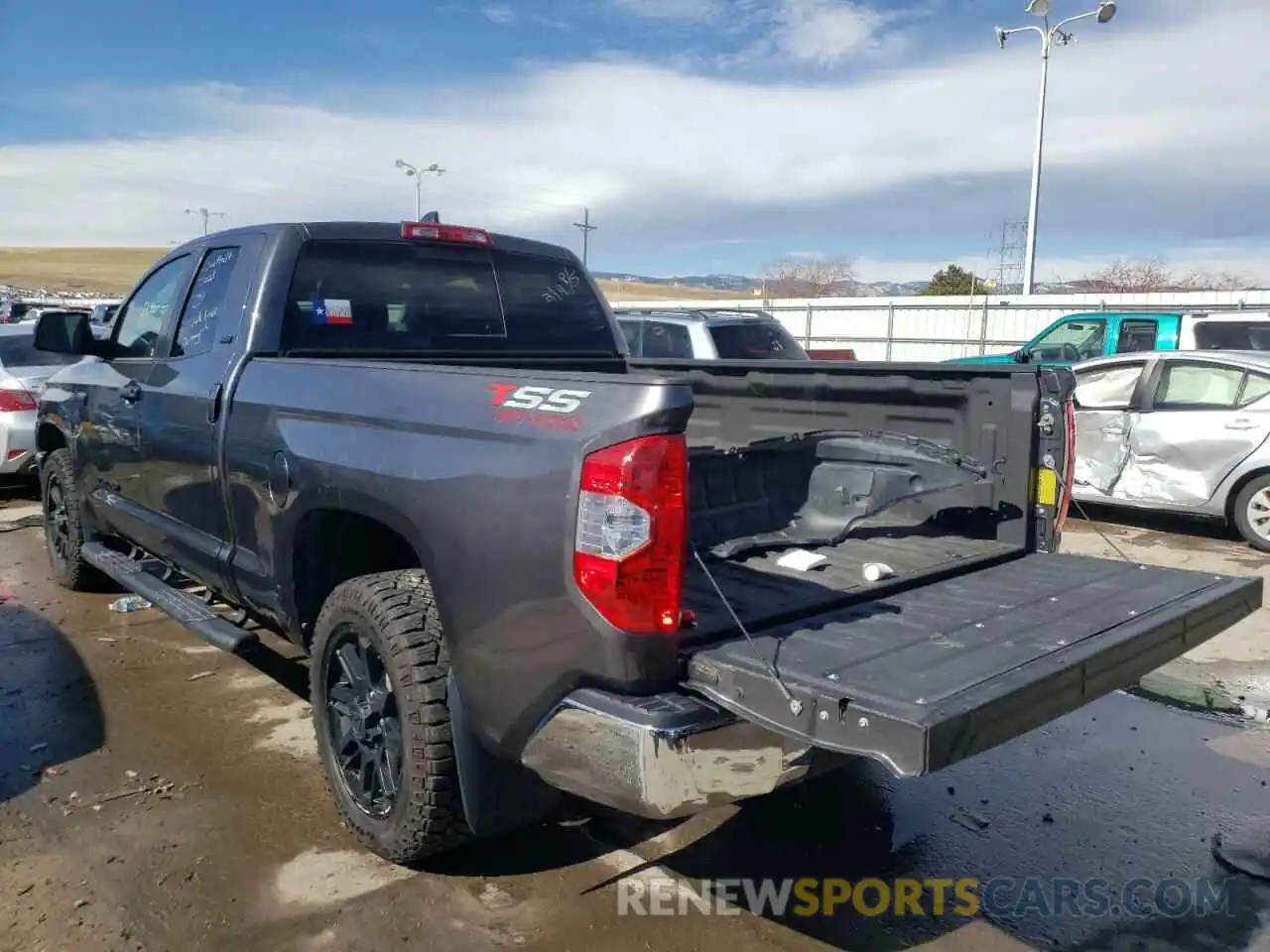 3 Photograph of a damaged car 5TFUY5F15MX961391 TOYOTA TUNDRA 2021