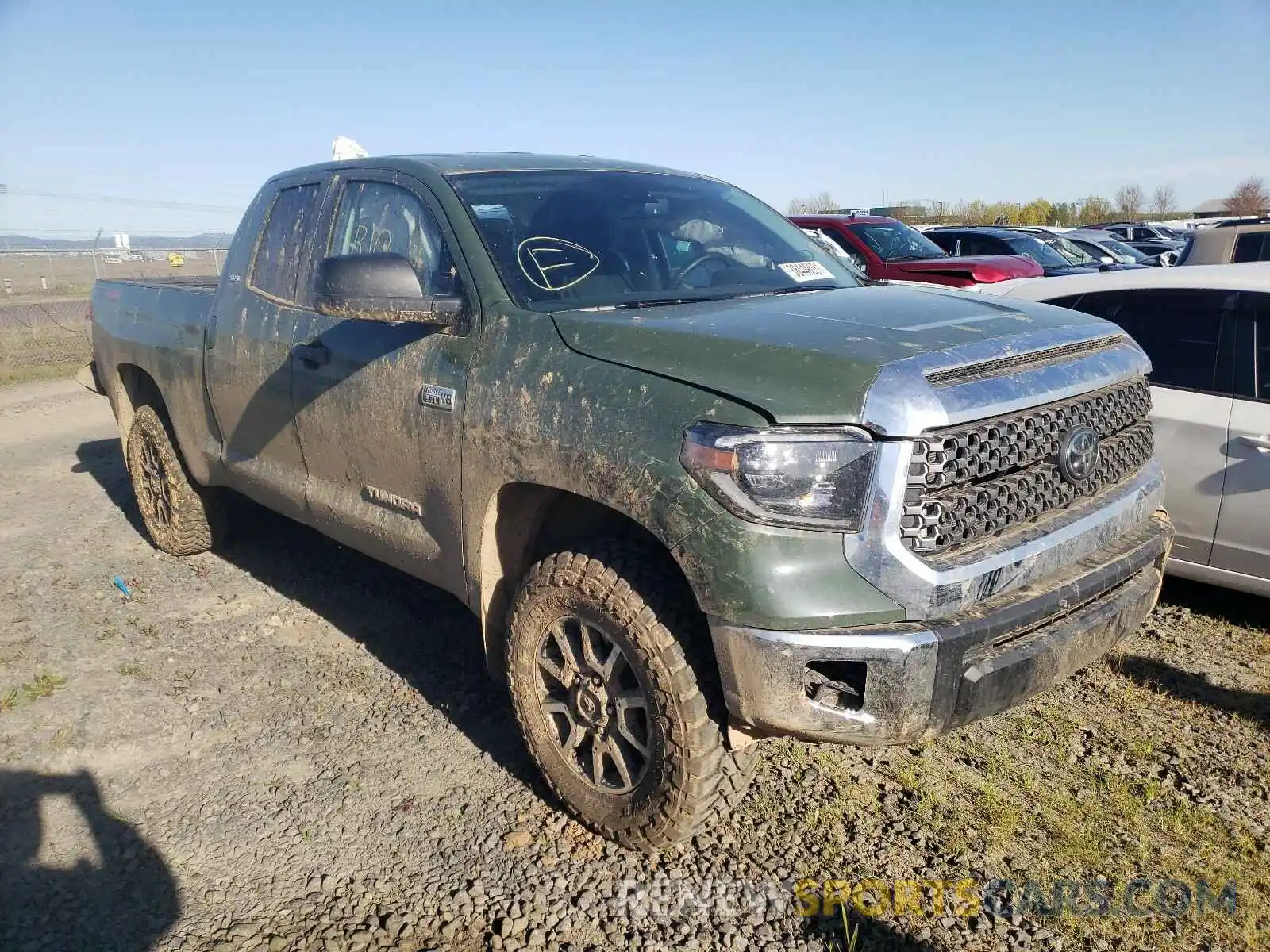 1 Photograph of a damaged car 5TFUY5F15MX984945 TOYOTA TUNDRA 2021