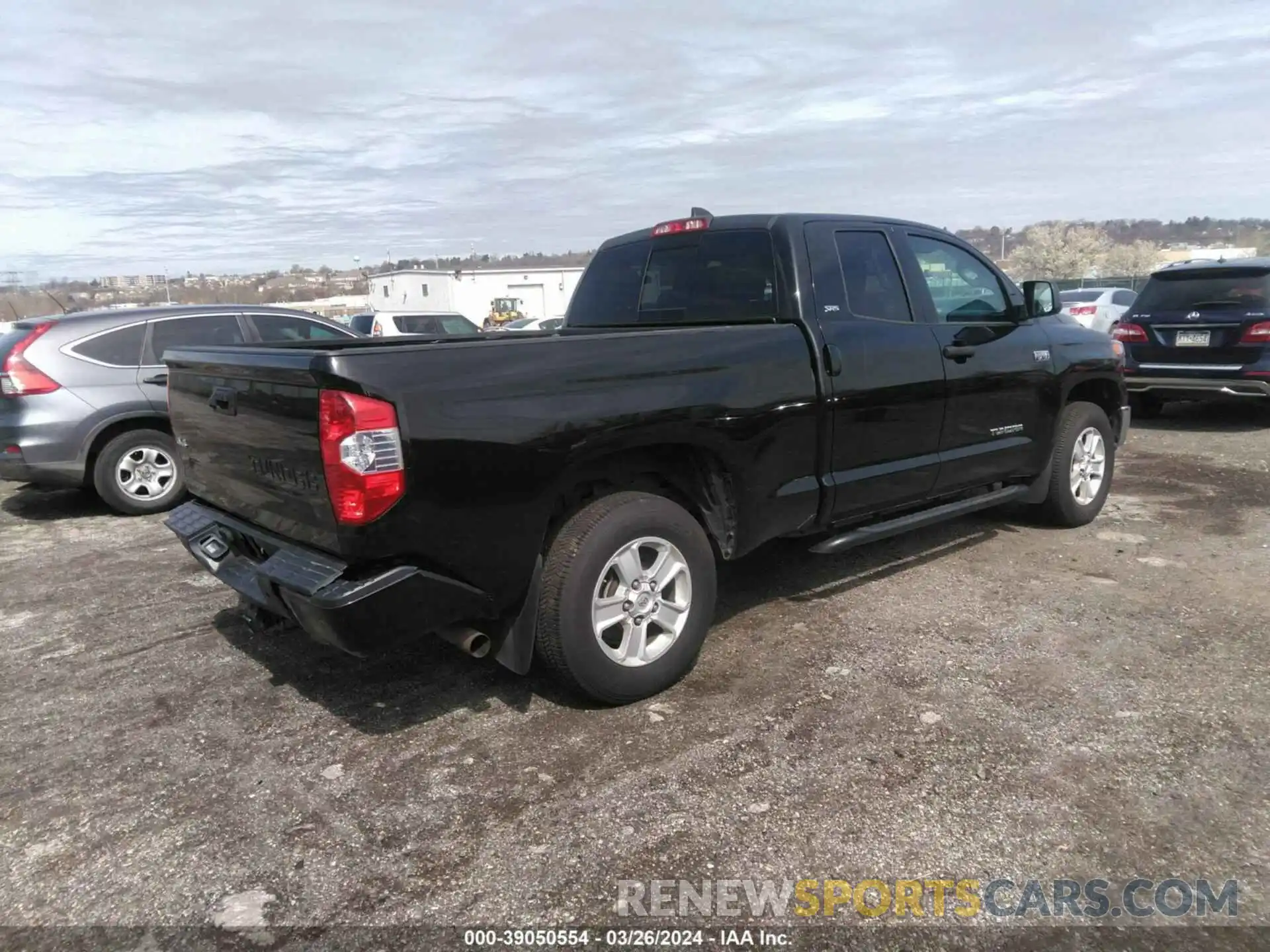 4 Фотография поврежденного автомобиля 5TFUY5F16MX048865 TOYOTA TUNDRA 2021