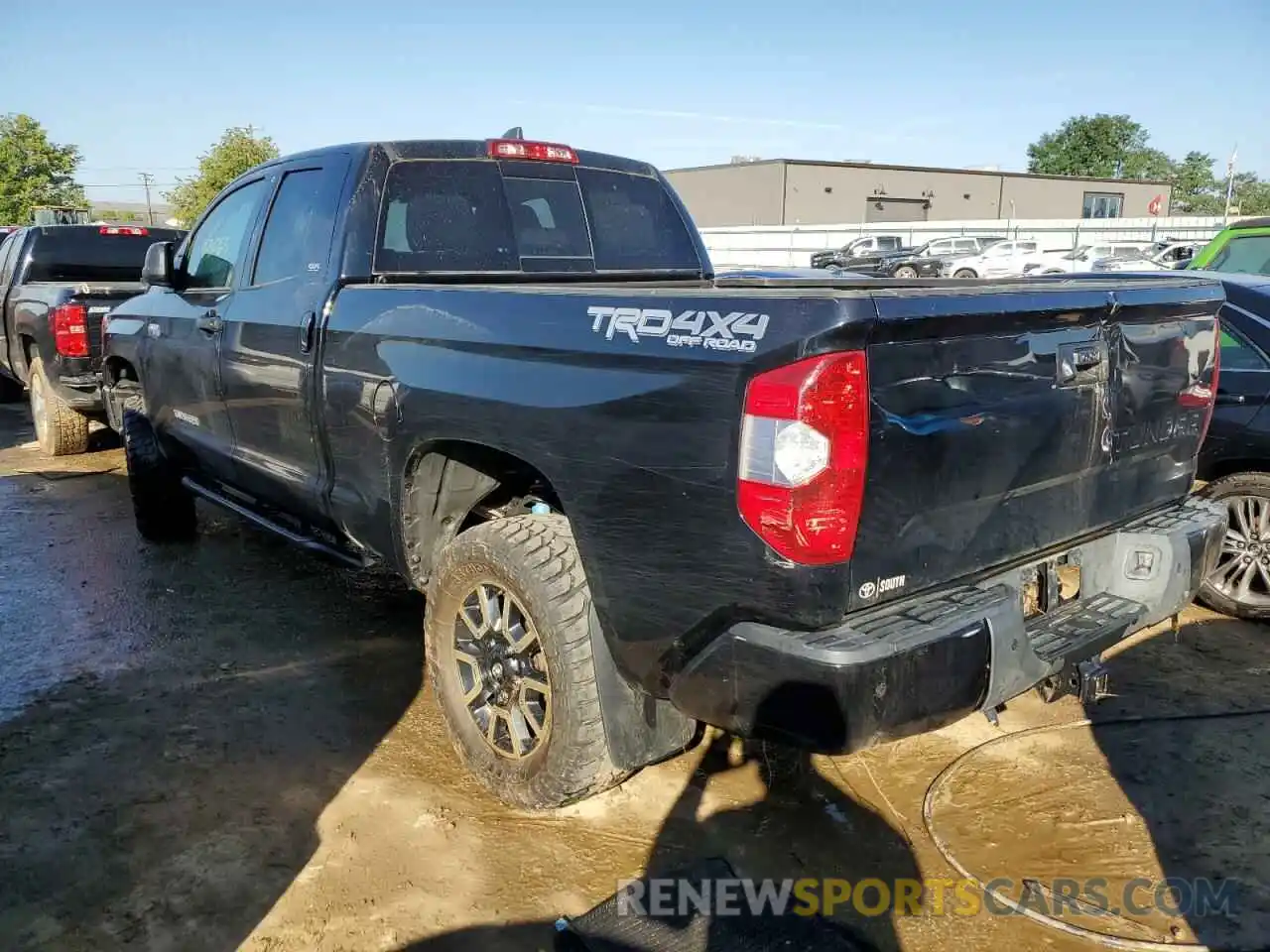 3 Photograph of a damaged car 5TFUY5F18MX035356 TOYOTA TUNDRA 2021