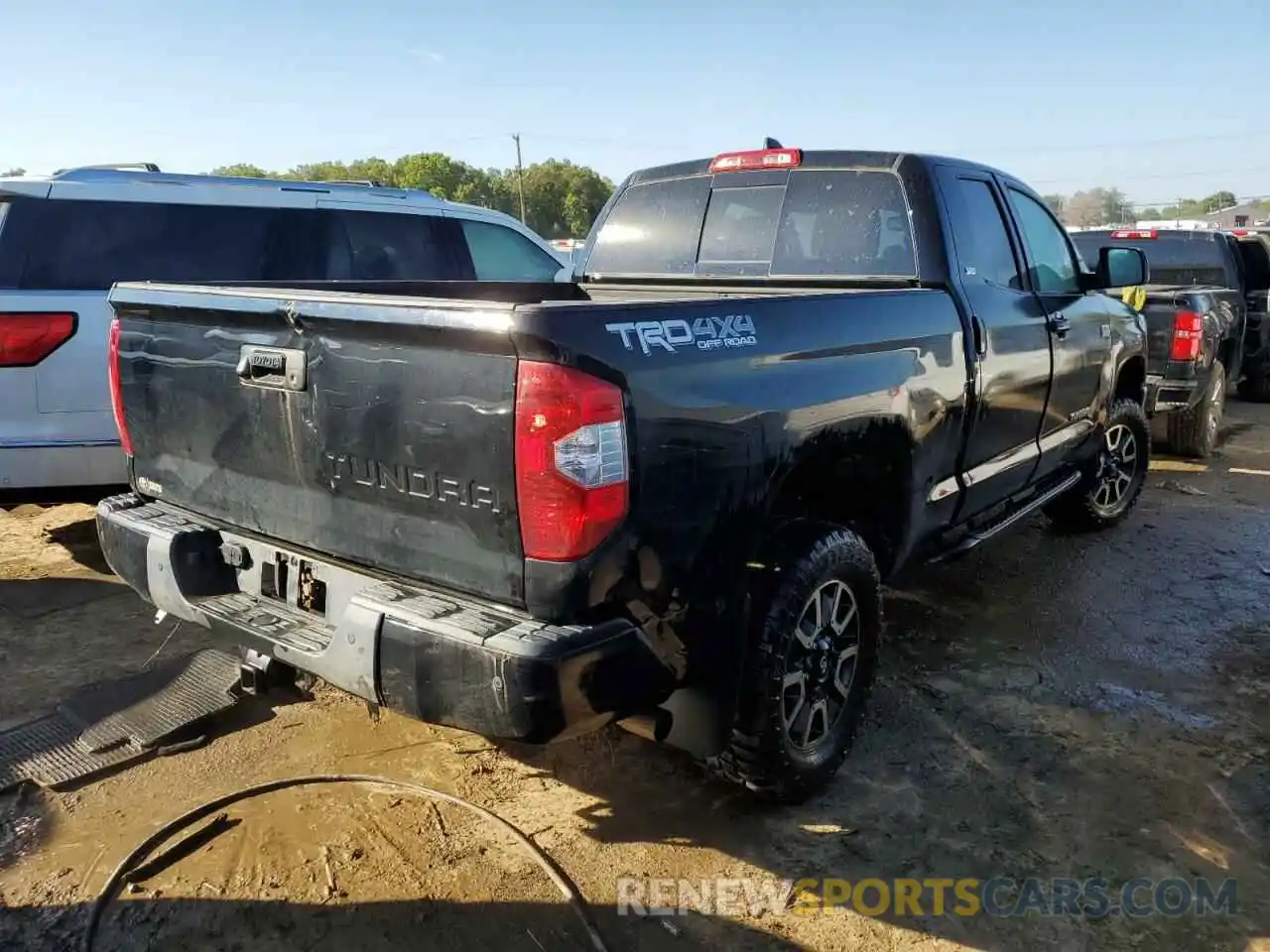 4 Photograph of a damaged car 5TFUY5F18MX035356 TOYOTA TUNDRA 2021