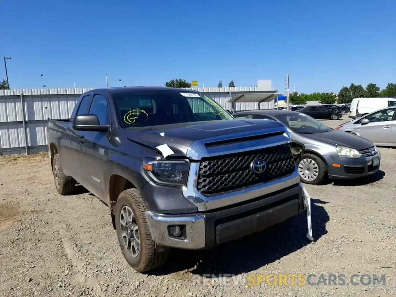 1 Photograph of a damaged car 5TFUY5F18MX994143 TOYOTA TUNDRA 2021