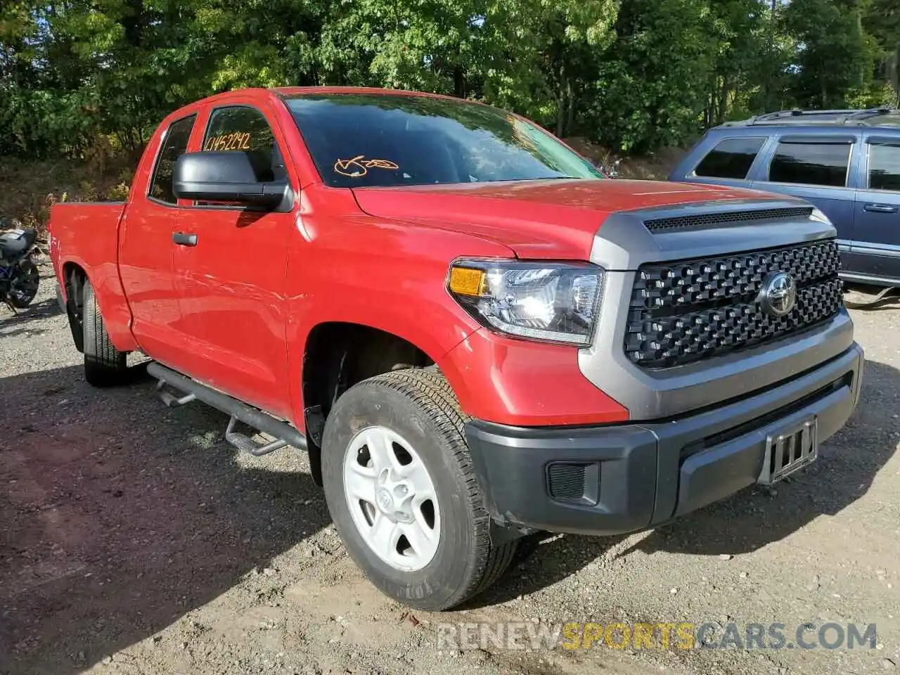 1 Photograph of a damaged car 5TFUY5F19MX009557 TOYOTA TUNDRA 2021