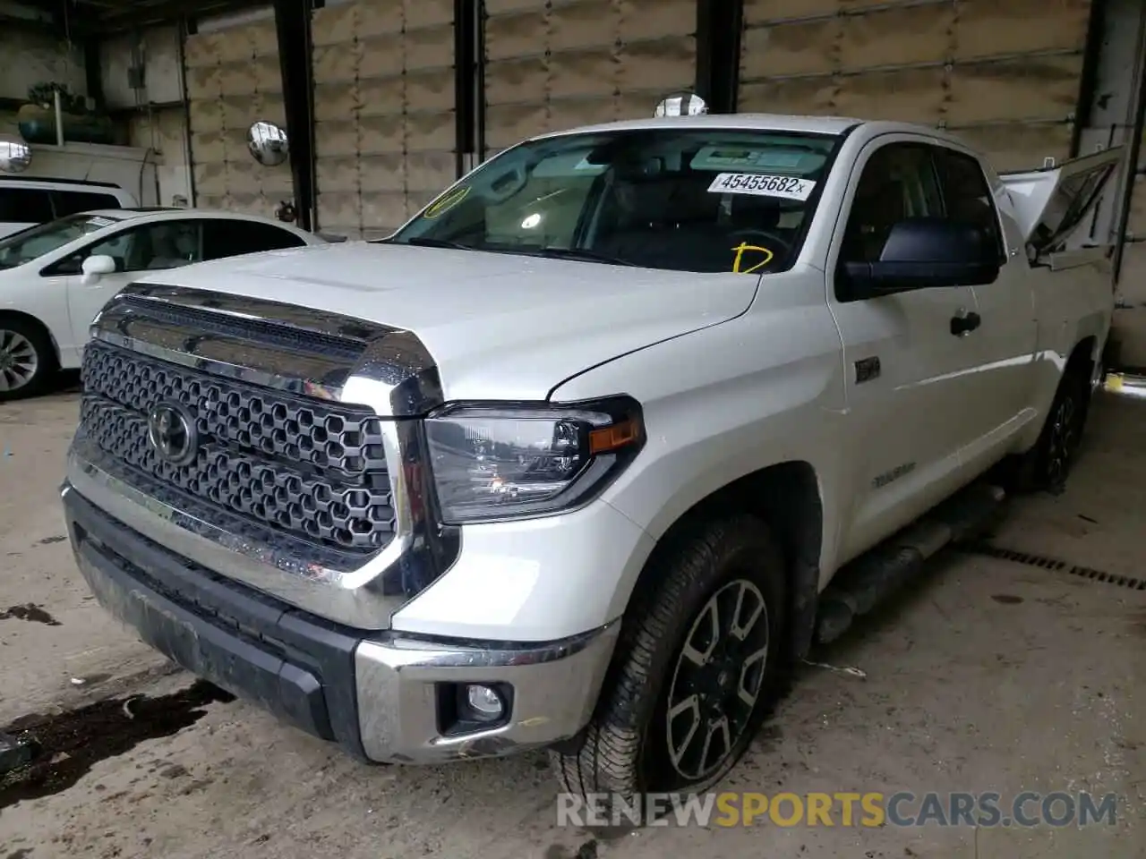 2 Photograph of a damaged car 5TFUY5F19MX972507 TOYOTA TUNDRA 2021