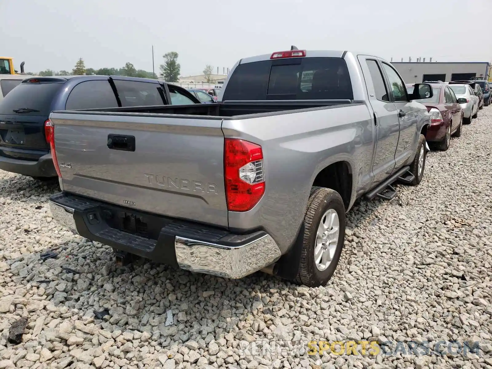 4 Photograph of a damaged car 5TFUY5F1XMX984181 TOYOTA TUNDRA 2021