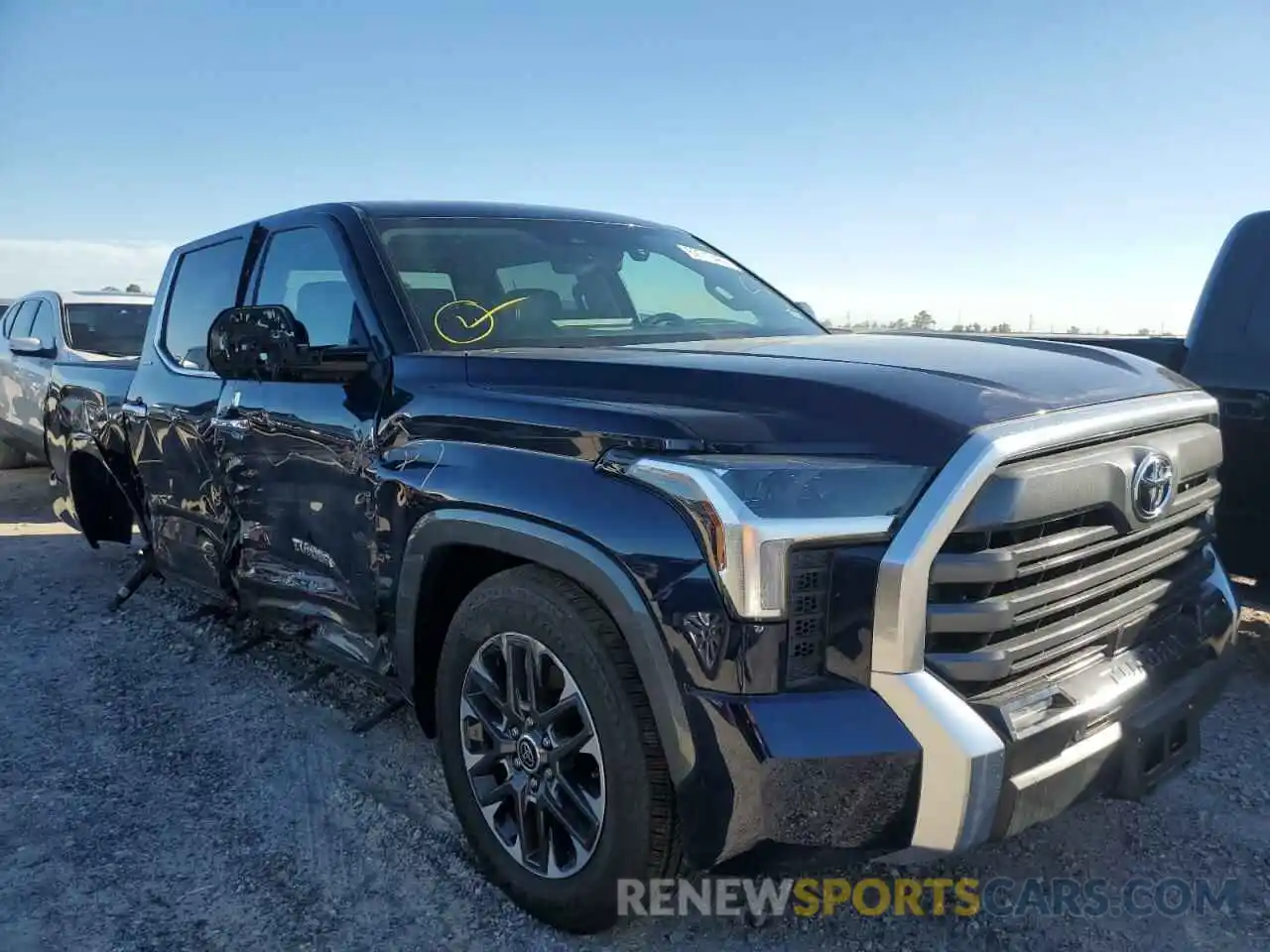 1 Photograph of a damaged car 5TFJA5AB1NX009268 TOYOTA TUNDRA 2022