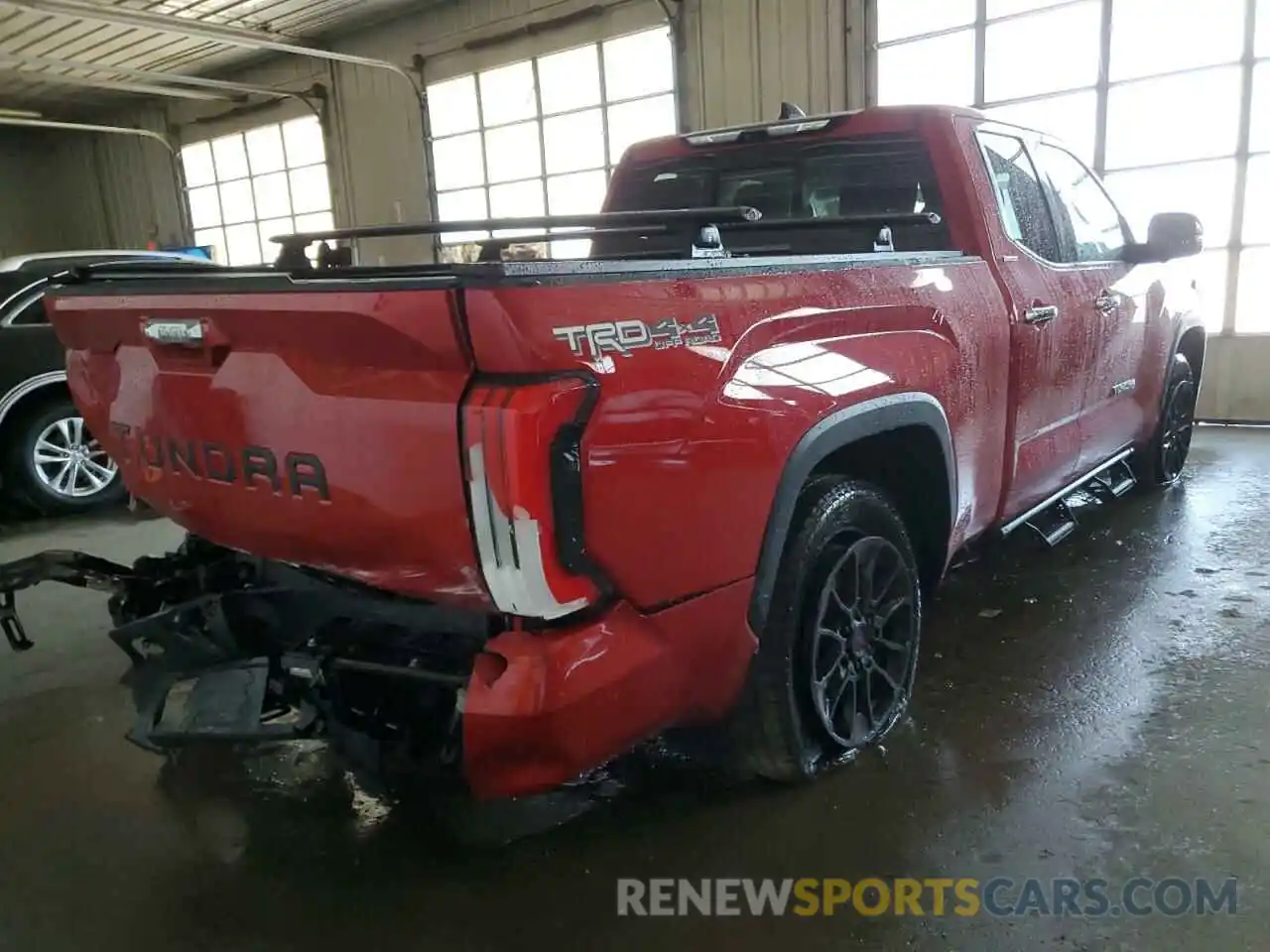 4 Photograph of a damaged car 5TFJA5DA5NX005548 TOYOTA TUNDRA 2022