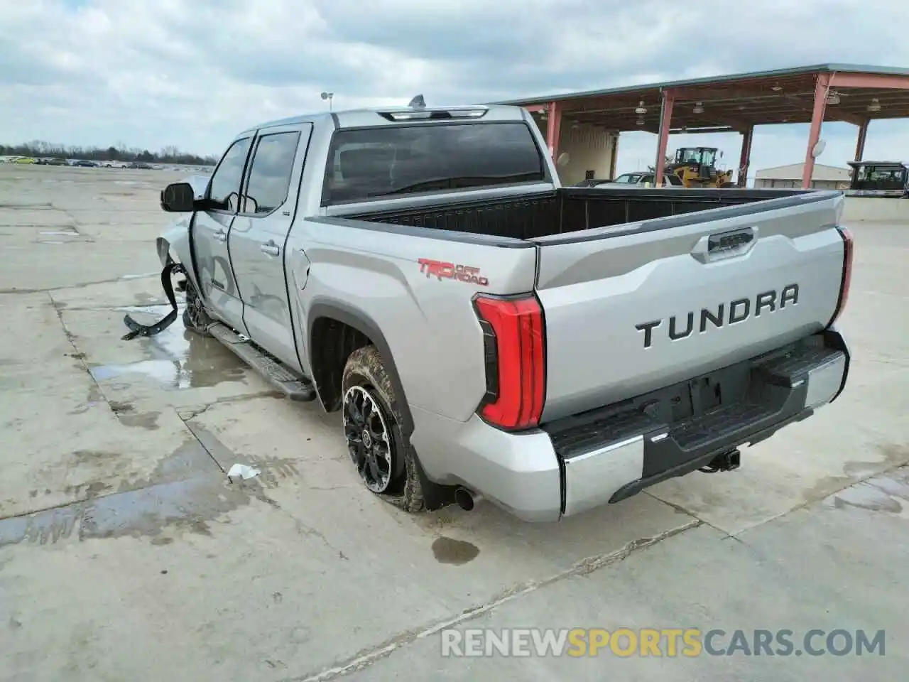 3 Photograph of a damaged car 5TFLA5AB0NX005270 TOYOTA TUNDRA 2022