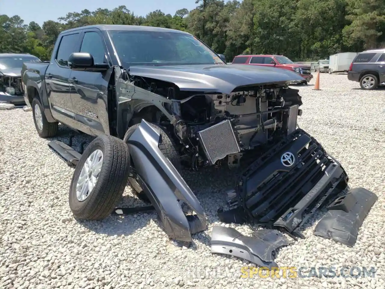 1 Photograph of a damaged car 5TFLA5AB2NX005352 TOYOTA TUNDRA 2022