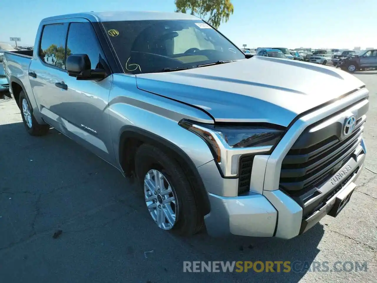 1 Photograph of a damaged car 5TFLA5AB6NX002129 TOYOTA TUNDRA 2022