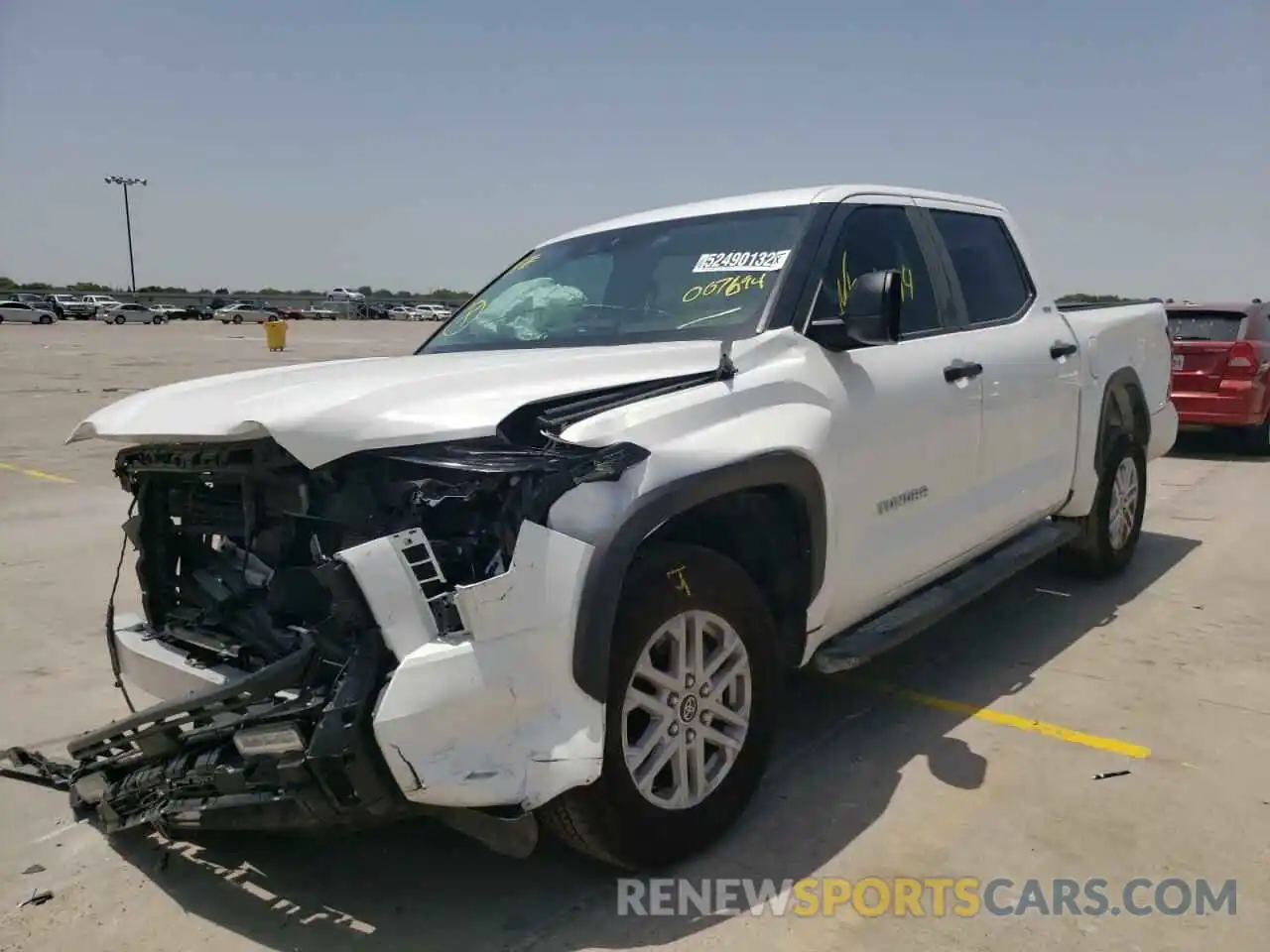 2 Photograph of a damaged car 5TFLA5AB7NX007694 TOYOTA TUNDRA 2022