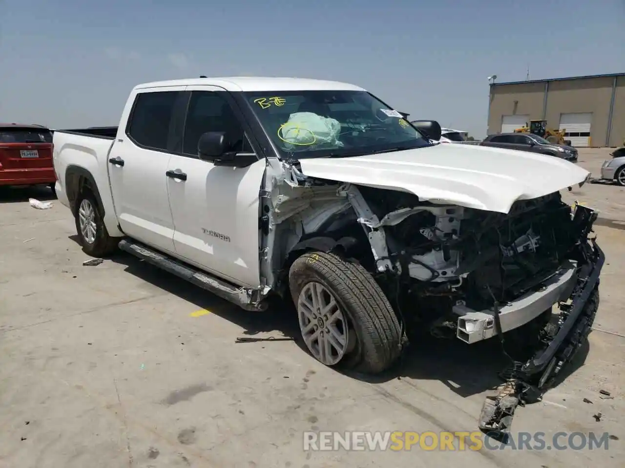 9 Photograph of a damaged car 5TFLA5AB7NX007694 TOYOTA TUNDRA 2022