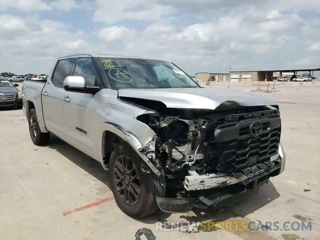 1 Photograph of a damaged car 5TFLA5AB8NX001662 TOYOTA TUNDRA 2022