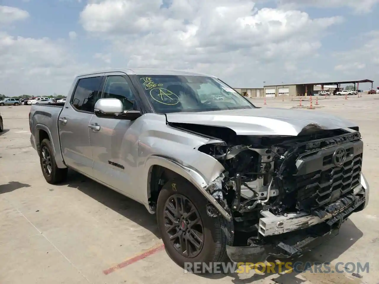 9 Photograph of a damaged car 5TFLA5AB8NX001662 TOYOTA TUNDRA 2022