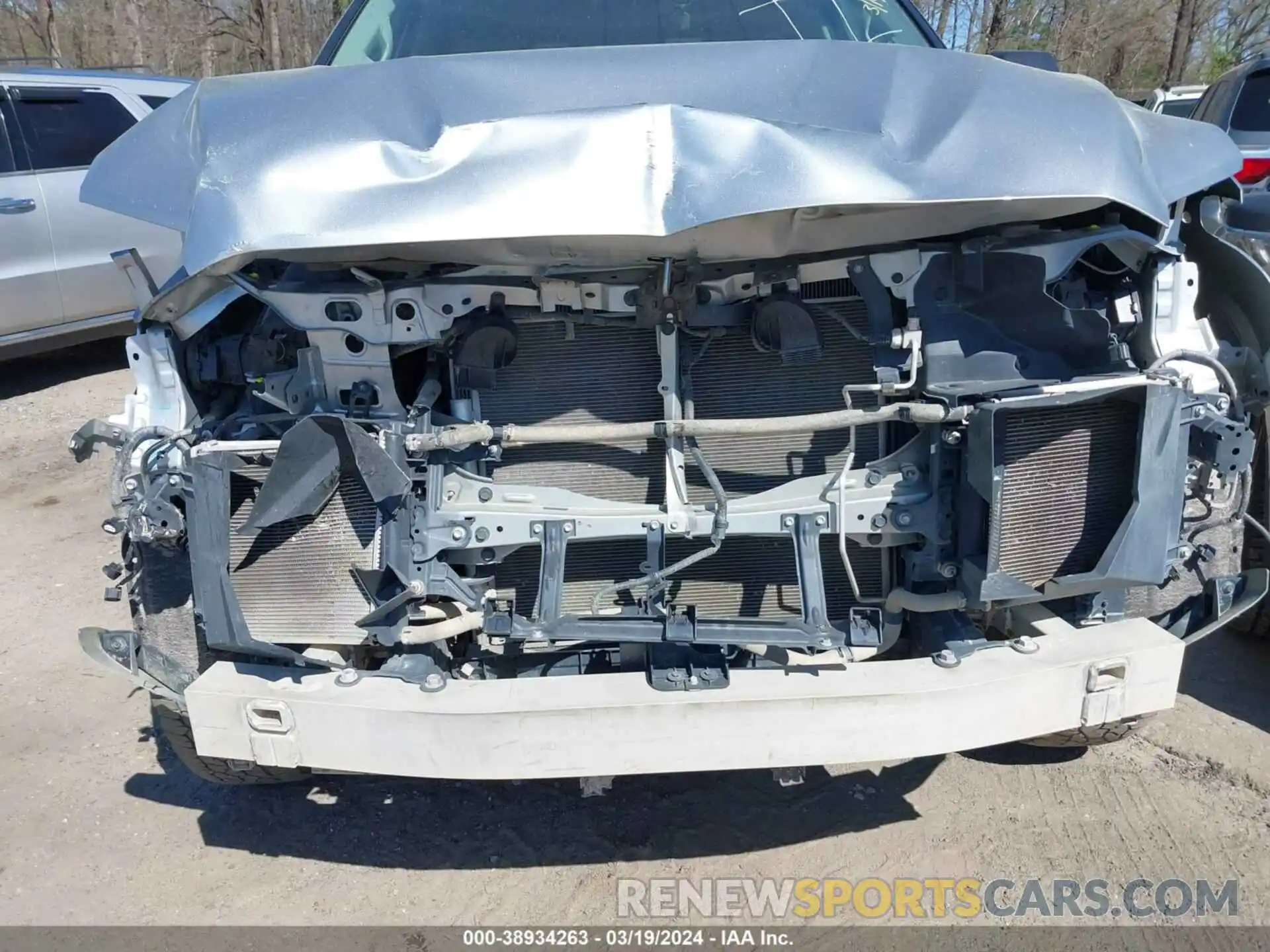 6 Photograph of a damaged car 5TFLA5DAXNX051949 TOYOTA TUNDRA 2022