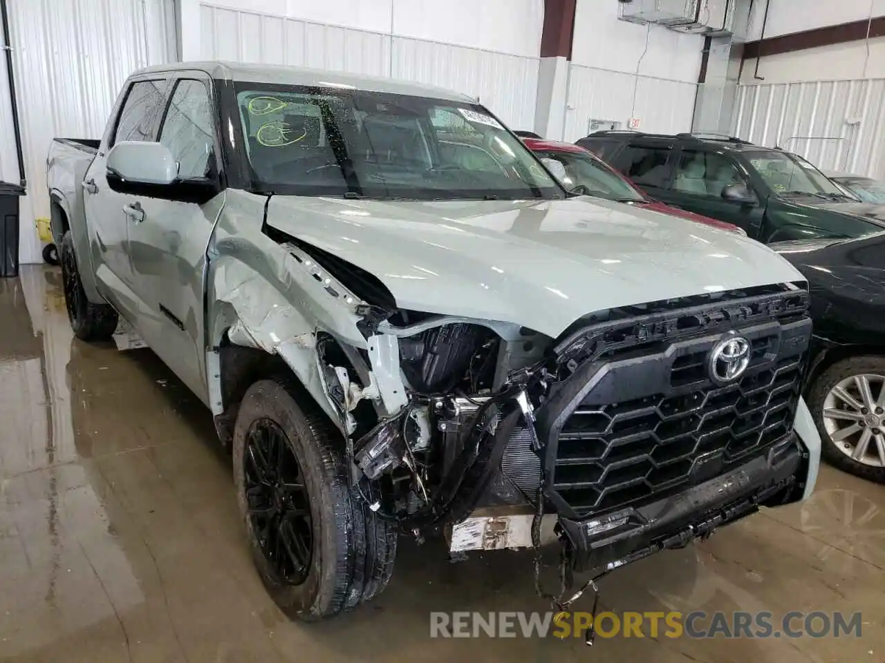 1 Photograph of a damaged car 5TFLA5DB0NX006477 TOYOTA TUNDRA 2022