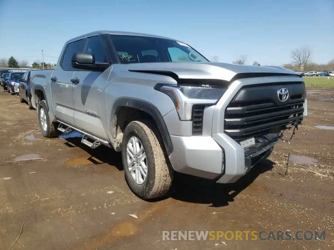 1 Photograph of a damaged car 5TFLA5DB1NX005872 TOYOTA TUNDRA 2022