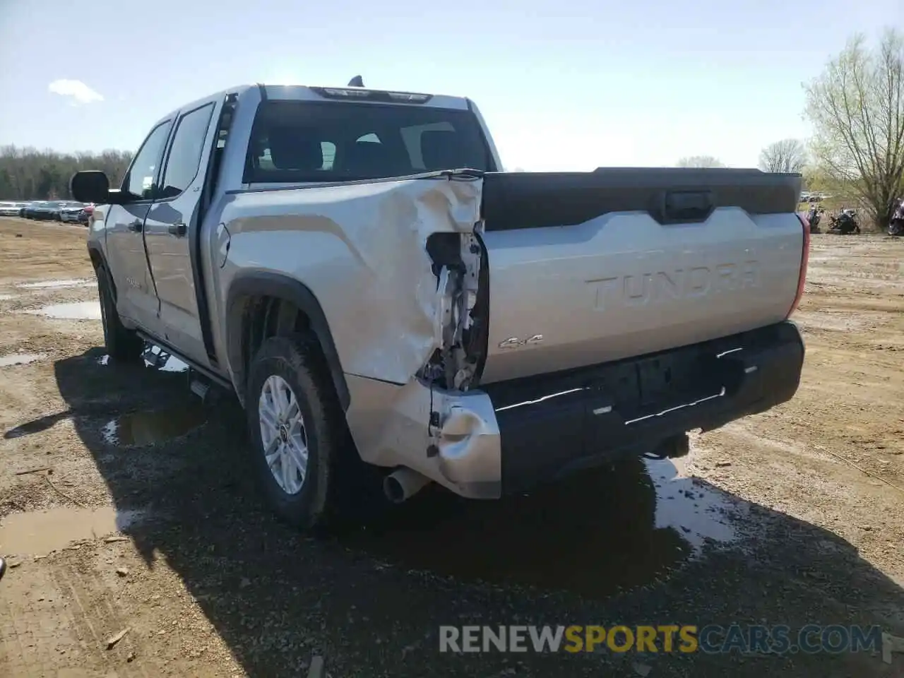 3 Photograph of a damaged car 5TFLA5DB1NX005872 TOYOTA TUNDRA 2022