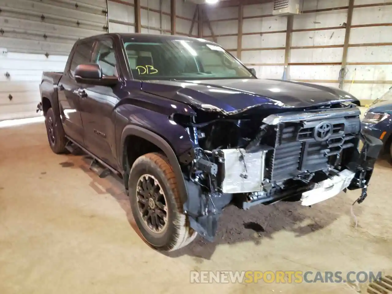 9 Photograph of a damaged car 5TFLA5DB1NX010487 TOYOTA TUNDRA 2022