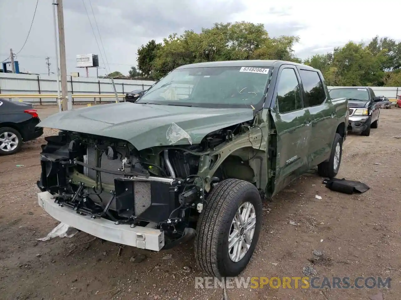 2 Photograph of a damaged car 5TFLA5DB4NX001881 TOYOTA TUNDRA 2022