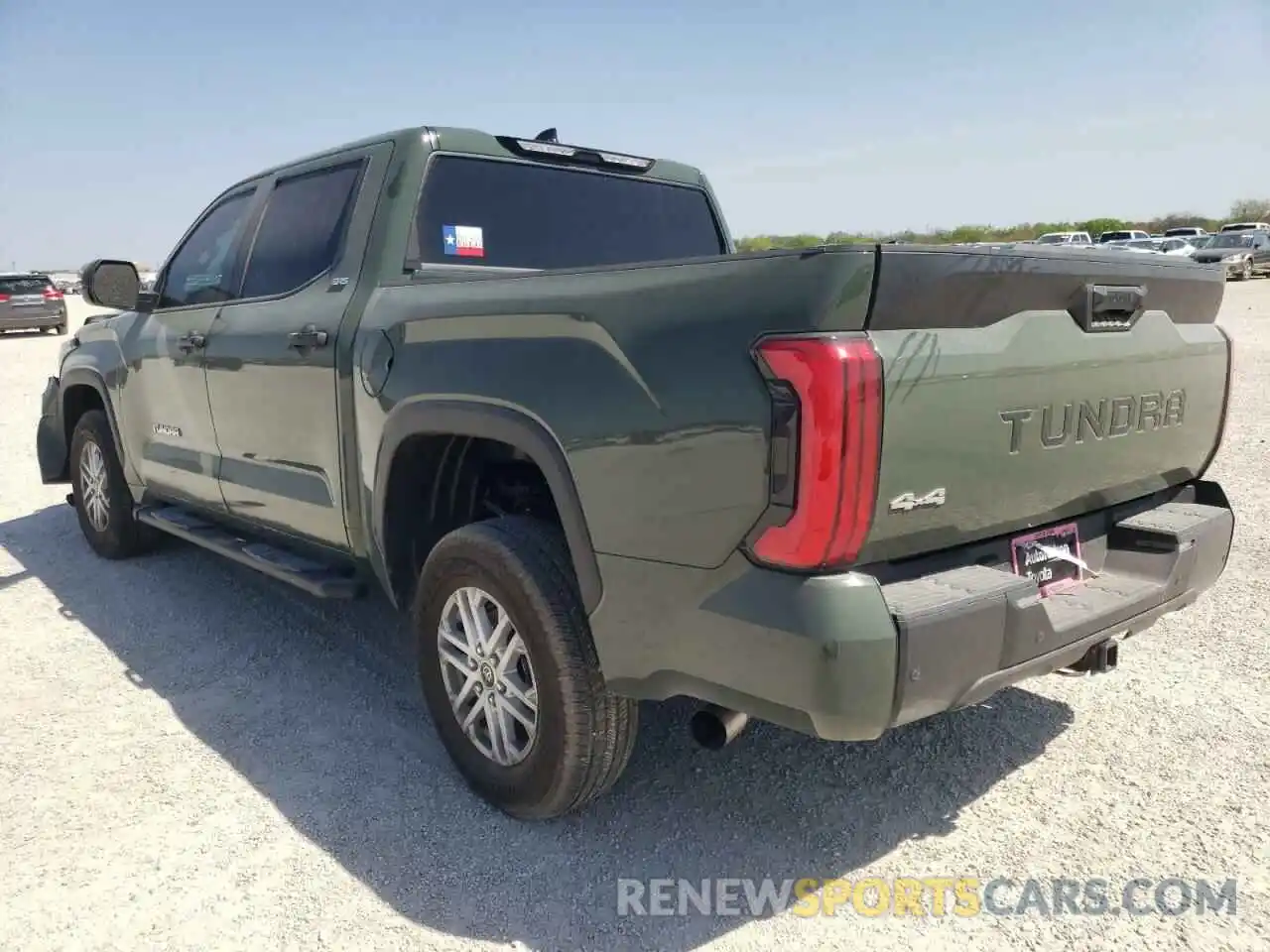 3 Photograph of a damaged car 5TFLA5DB5NX015563 TOYOTA TUNDRA 2022