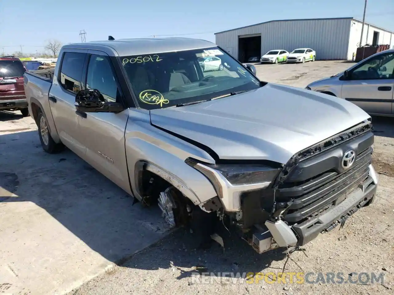 9 Photograph of a damaged car 5TFLA5DB6NX005012 TOYOTA TUNDRA 2022