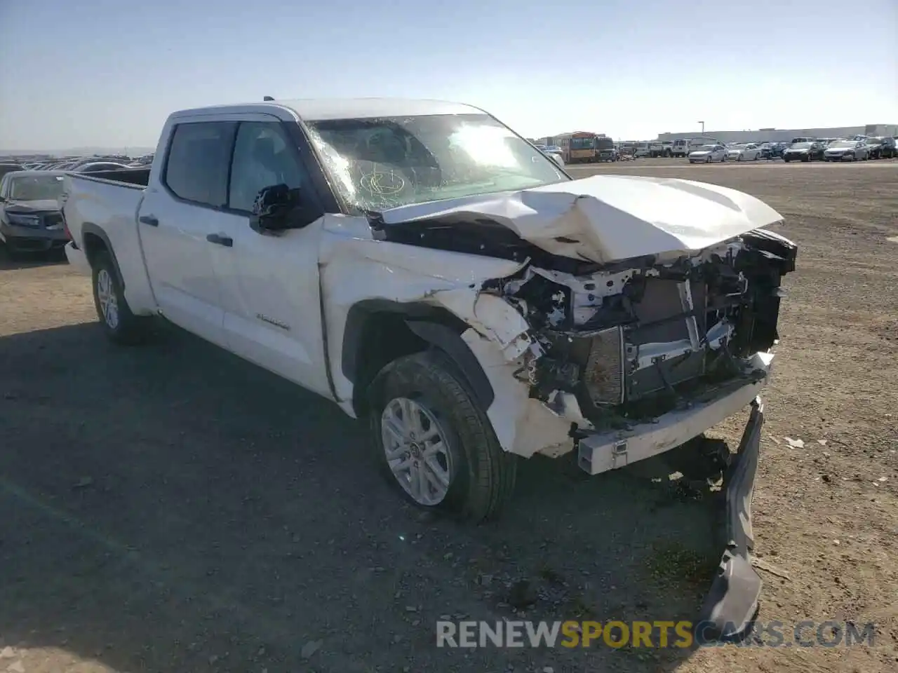 1 Photograph of a damaged car 5TFLA5EC4NX002794 TOYOTA TUNDRA 2022