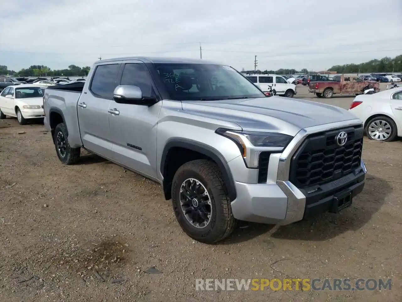 1 Photograph of a damaged car 5TFLA5EC7NX002403 TOYOTA TUNDRA 2022