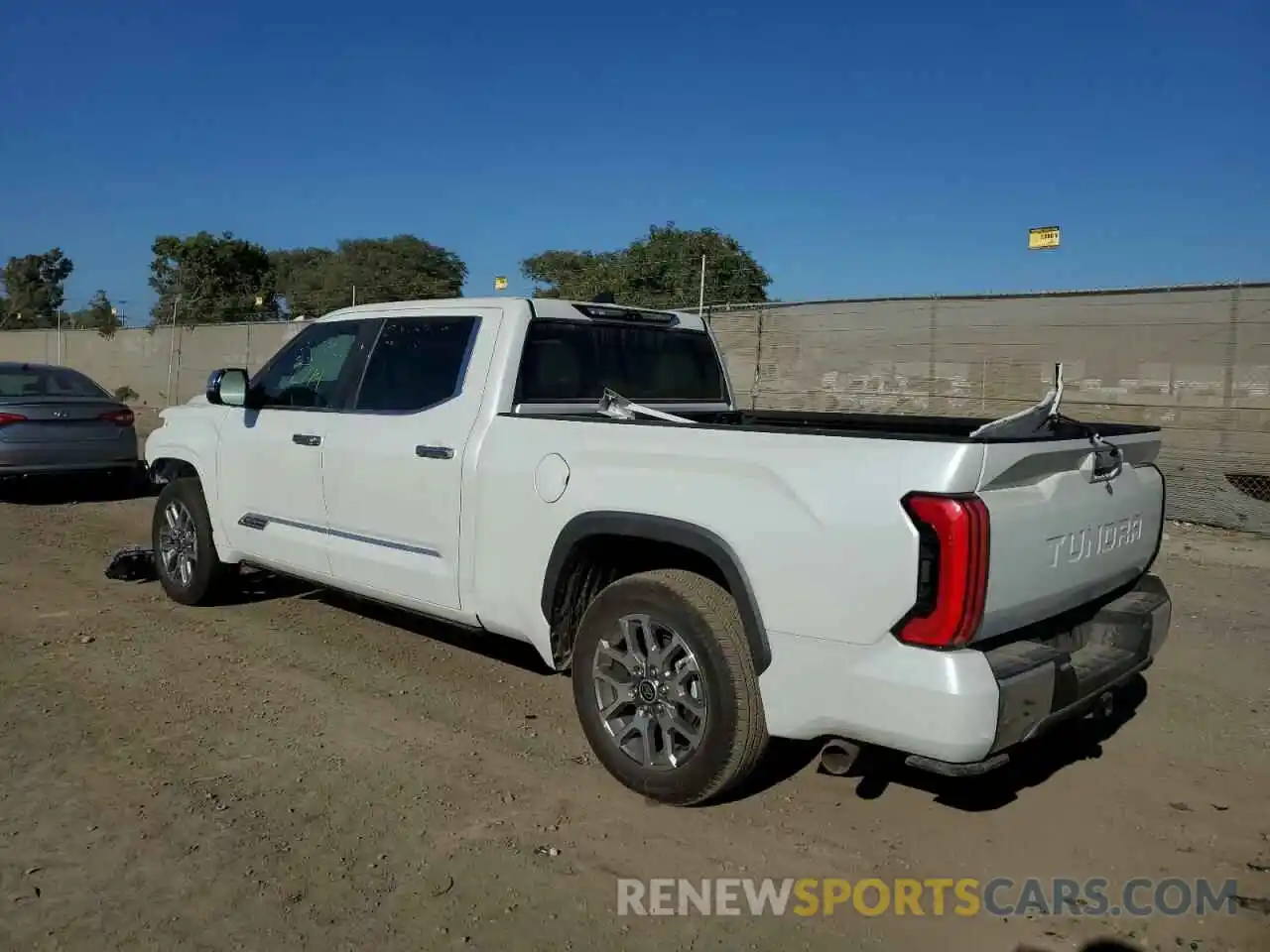 3 Photograph of a damaged car 5TFMA5BC5NX001355 TOYOTA TUNDRA 2022