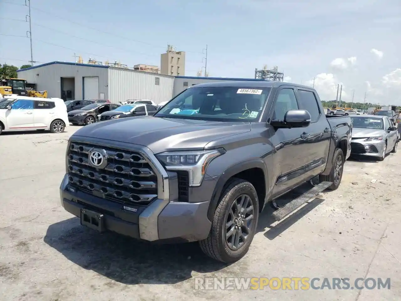 2 Photograph of a damaged car 5TFNA5AB7NX003217 TOYOTA TUNDRA 2022