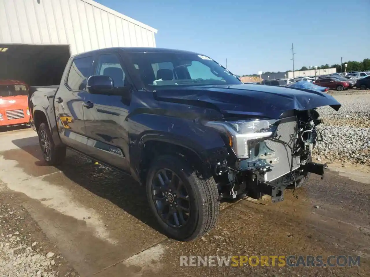 1 Photograph of a damaged car 5TFNA5DB4NX014851 TOYOTA TUNDRA 2022