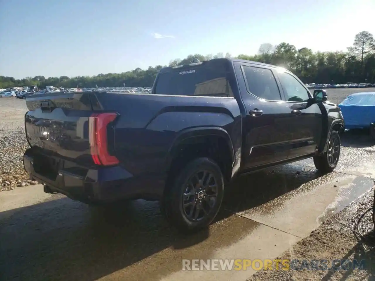 4 Photograph of a damaged car 5TFNA5DB4NX014851 TOYOTA TUNDRA 2022