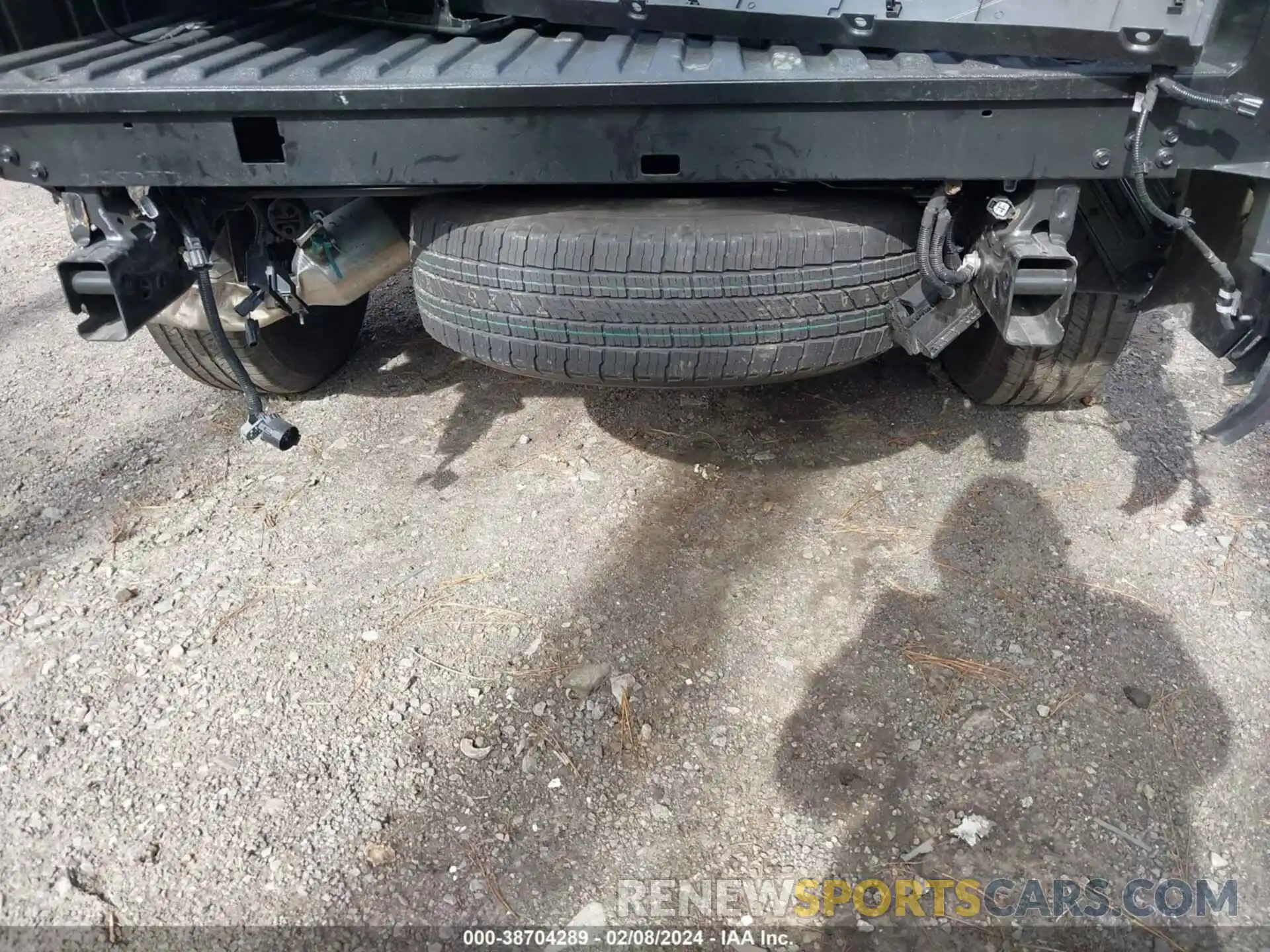 18 Photograph of a damaged car 5TFLA5AB4PX028408 TOYOTA TUNDRA 2023