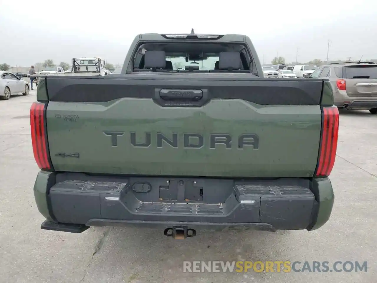 6 Photograph of a damaged car 5TFLA5DB1PX118305 TOYOTA TUNDRA 2023