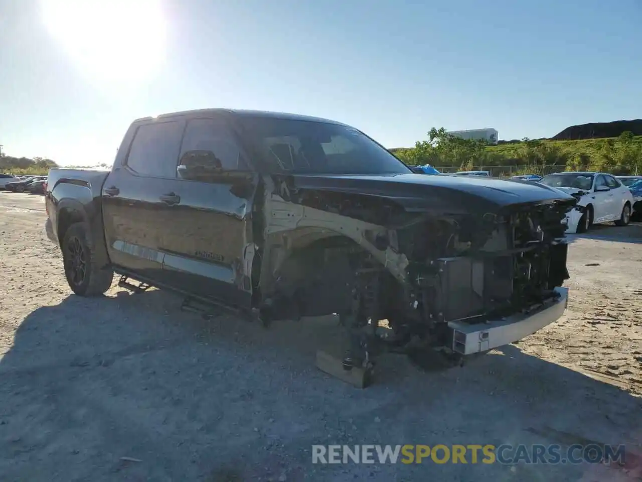 4 Photograph of a damaged car 5TFLA5DB3PX077630 TOYOTA TUNDRA 2023