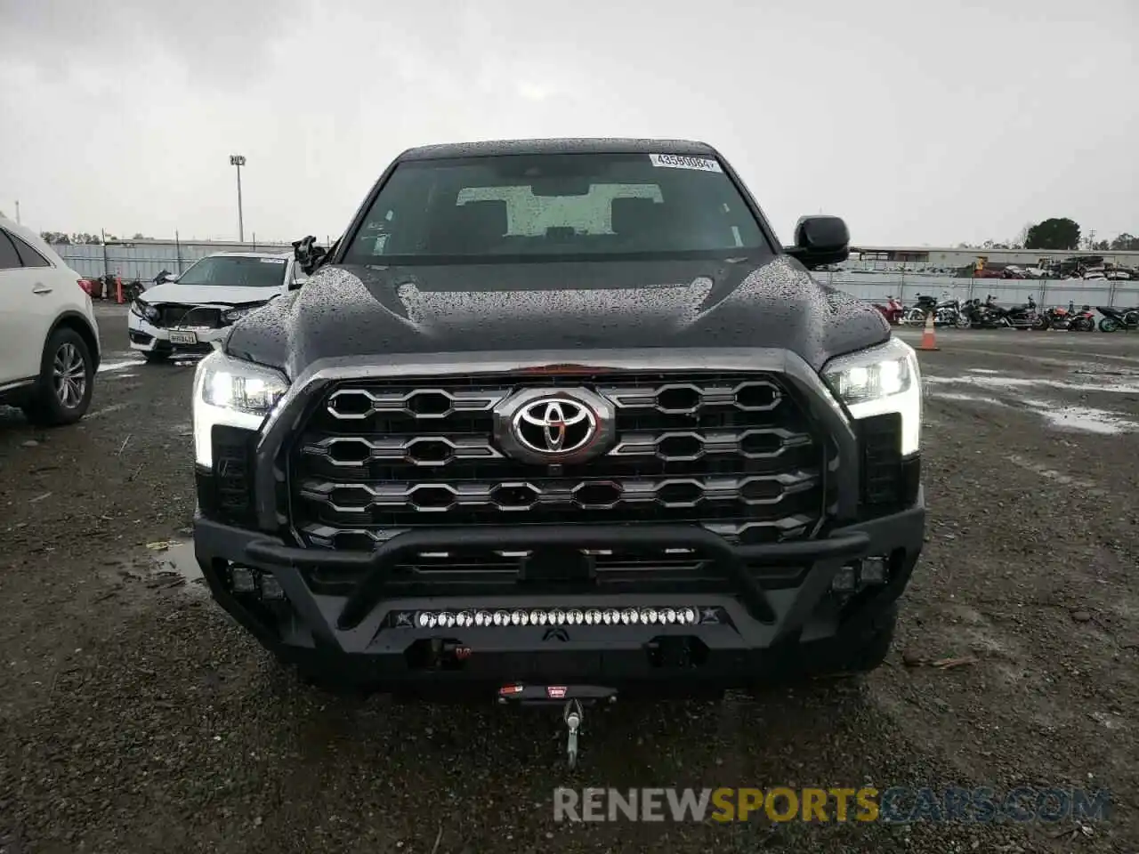 5 Photograph of a damaged car 5TFNA5DB6PX113688 TOYOTA TUNDRA 2023