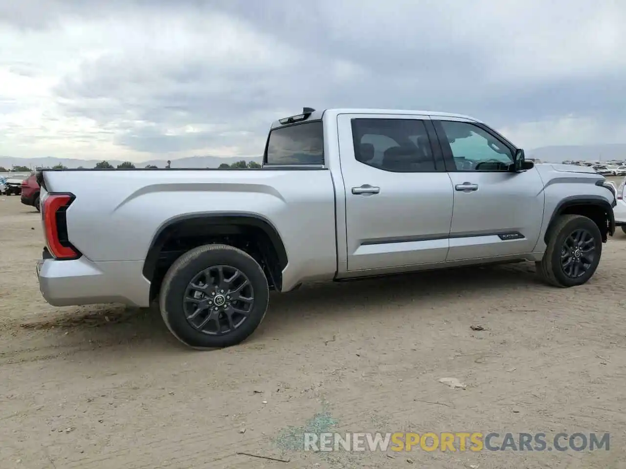 3 Photograph of a damaged car 5TFNA5EC5PX015162 TOYOTA TUNDRA 2023