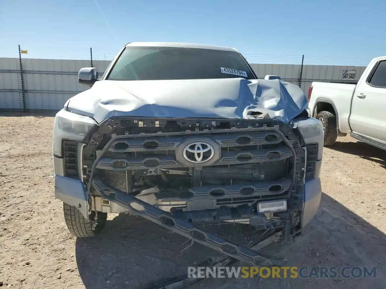 5 Photograph of a damaged car 5TFNA5EC6PX011699 TOYOTA TUNDRA 2023